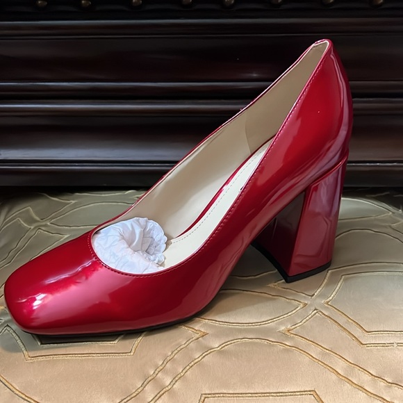 Ninewest | patent burgundy block heel | work shoes | 7.5 - Picture 4 of 6